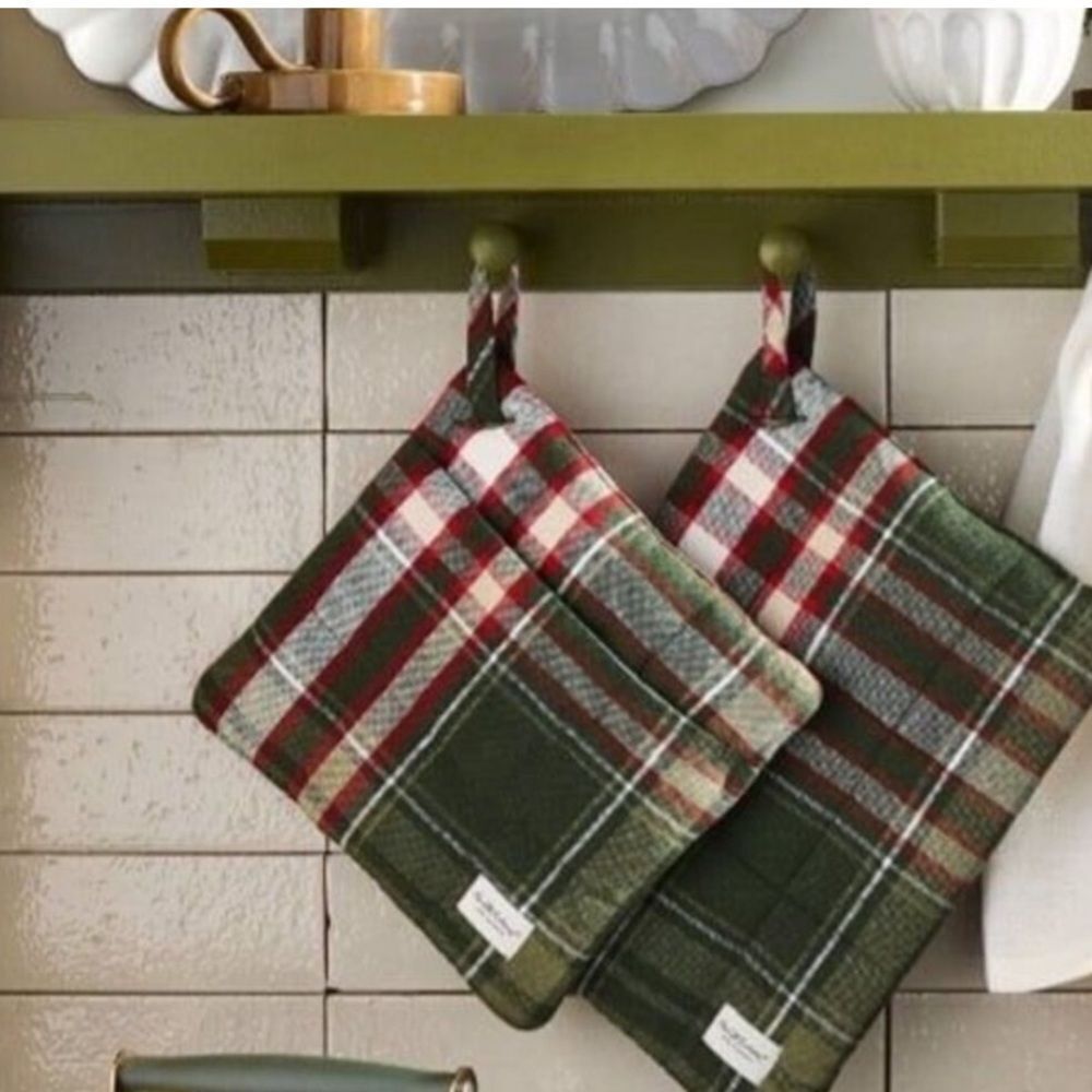 Hearth & Hand Magnolia 2pcChristmas Plaid Potholders